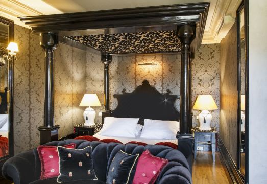 호텔 크롤 카지미에시