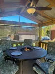 Log Cabin in the Field Hotels in Huntington