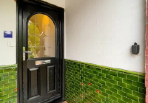 Poets Apartment with Free Parking by My Getaways