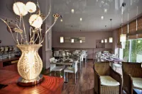 Brit Hotel le Surcouf - ที่มีที่จอดรถ