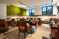 One Two Four - Hotel & Spa Hotels in Ghent