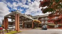 University Place Hotel and Conference Center - parking