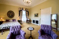 Crossbasket Castle Hotels in 