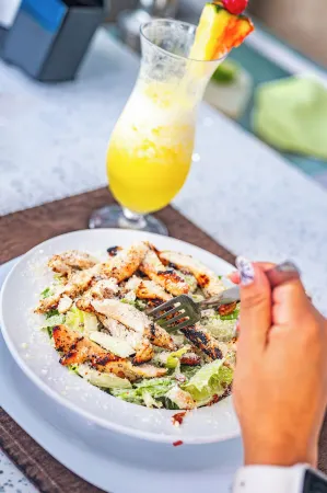 Oz Hotel & Sports Bar Отели в г. Хако