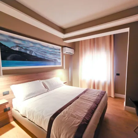 7th Floor Suite Отели рядом с достопримечательностью «Прогулка»