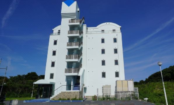 Tobi Hostel and Apartments