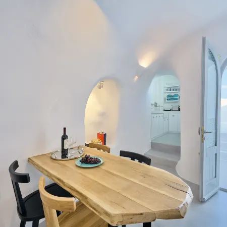Cave Suite Oia