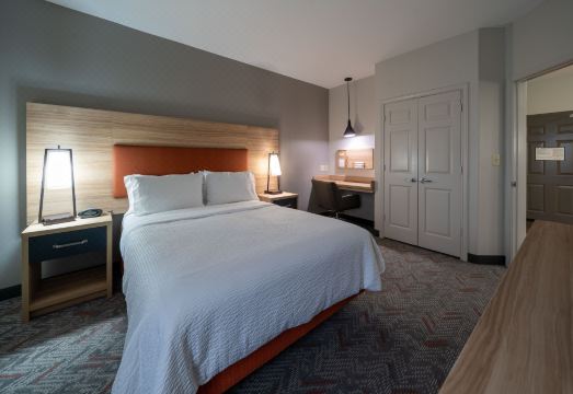 2. 캔들우드 스위트..