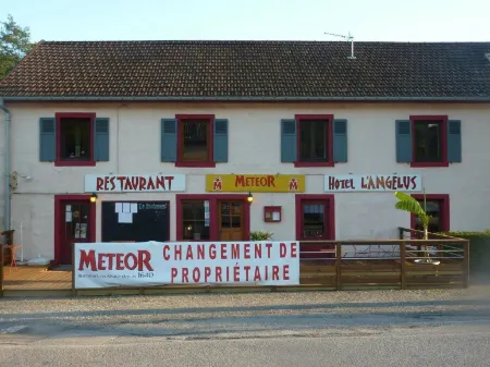 Hotel Restaurant l'Angelus Отели в г. Крют