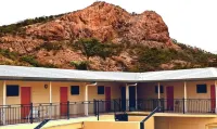Summit Motel Các khách sạn ở Belgian Gardens