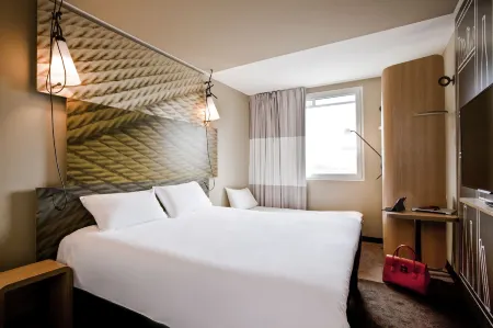 Ibis Paris Saint-Denis Stade Sud Отели рядом с достопримечательностью «Groupe AFNOR»