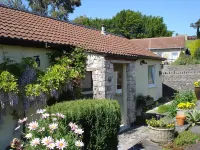 Greyfield Farm Cottages Hotel di Radstock