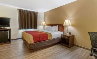 Econo Lodge Inn & Suites Fairgrounds