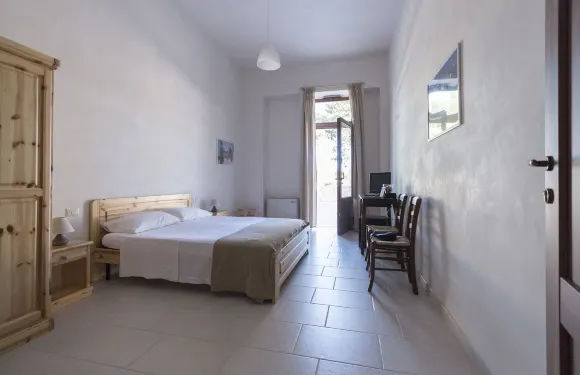 梅塞里亞法茲尼酒店