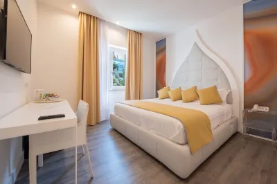 다이아몬드 스위트 파르사노의 요새 주변 호텔