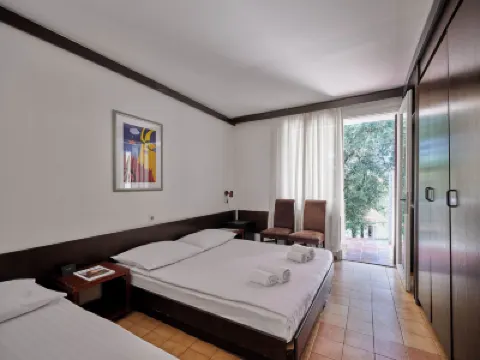 Koversada Rooms Отели в г. 