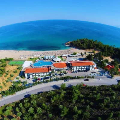 Hotel Blue Dream Palace Tripiti Resort リメナリア・ビーチ周辺のホテル