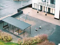 Modern 1Br Apt with Sauna, Balcony & Free Parking - Alojamientos