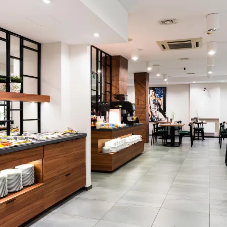 Ascot Premium Hotel