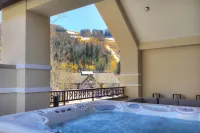 Lodge at Vail, A RockResort - Hot Tub