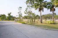 S Ville Resort Hotels in Uthai Thani