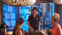 Kimberley Travellers Lodge - Broome YHA - Quầy bar