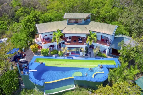 Jungles Edge Hotel, Jiu Jitsu, Muay Thai Retreat Center