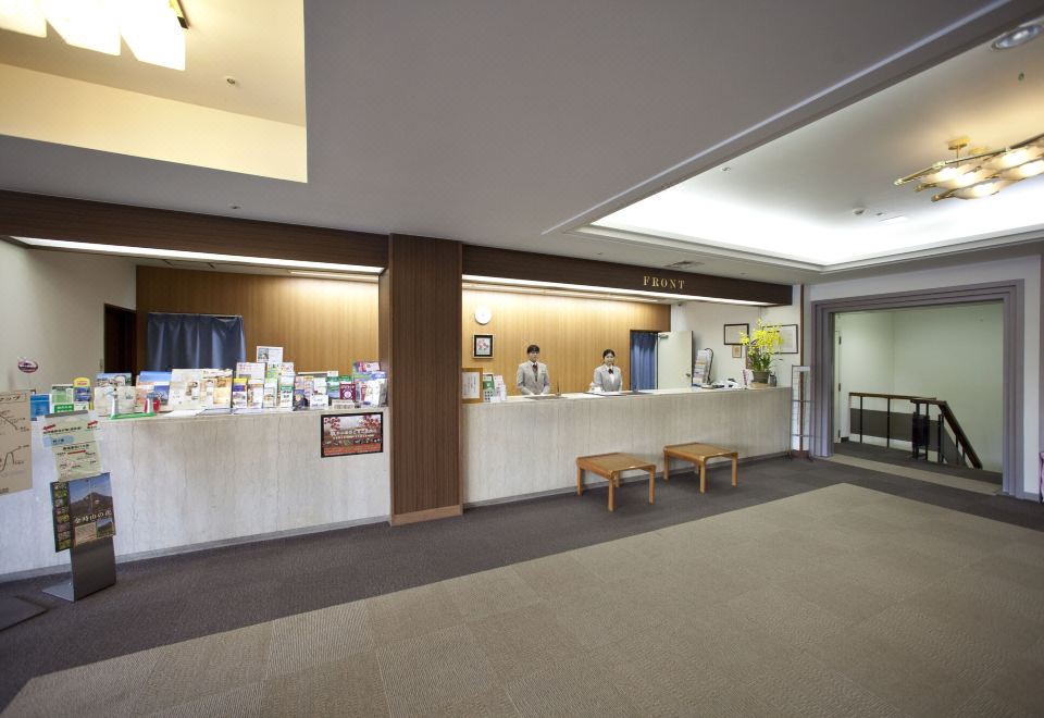 하코네 호텔 가게쓰엔의 외관과 주변 경치