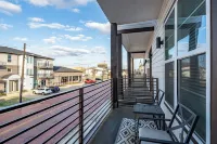 Luxury Downtown Townhouse w/ Game Room and Gated Lot