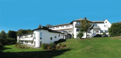 베르크호텔 크리스탈 Deutsches Edelsteinmuseum 주변 호텔