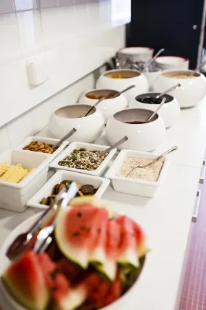 Töölö Towers Отели рядом с достопримечательностью «The German Church (Saksalainen kirkko)»