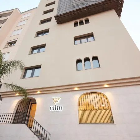 M Suite Hotel