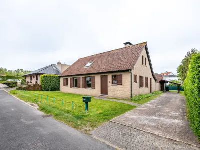 Villa in St-Idesbald Near Sea Beach