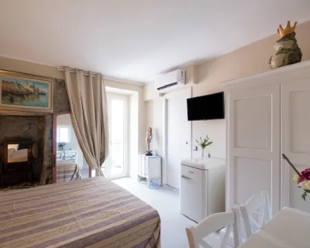 เล สตันเซ เดล คอนเต โรงแรมในMontecorice