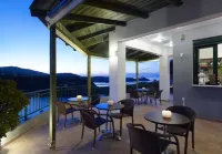 Erivolos Studios & Apartments