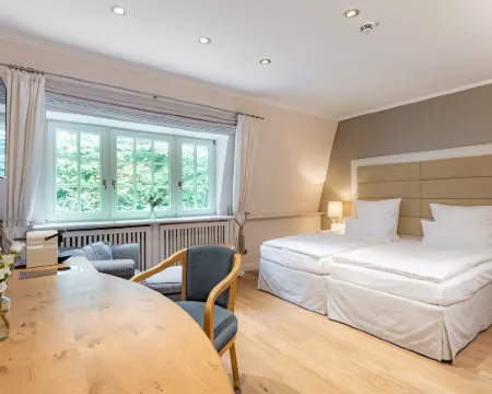 Waldhaus Reinbek Hotels in Stormarn