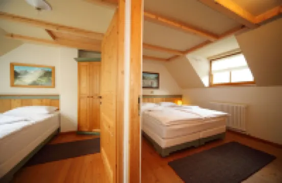 克羅瑙木屋度假村