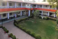 Hotel Goverdhan Tourist Complex Hotels near Dwarkadheesh Temple