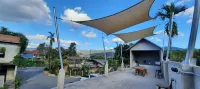 Mountain Blues Cottage Pai