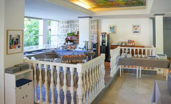 Hotel du Lac