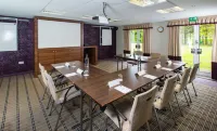 Holiday Inn Express Stirling Hotels in Alloa