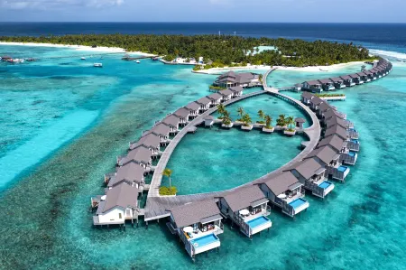 Atmosphere Kanifushi - Premium All Inclusive with Free Transfers Отели в г. Kudadoo