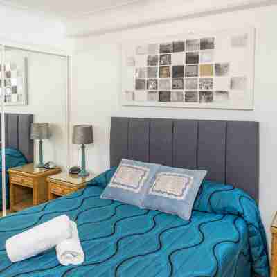 Aruba Sands Resort Gold Coast Rooms
