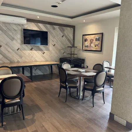 The Palms by Eagles Airport Residential