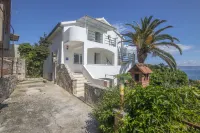 Apartments Palma Hotels near Iga Lanterna