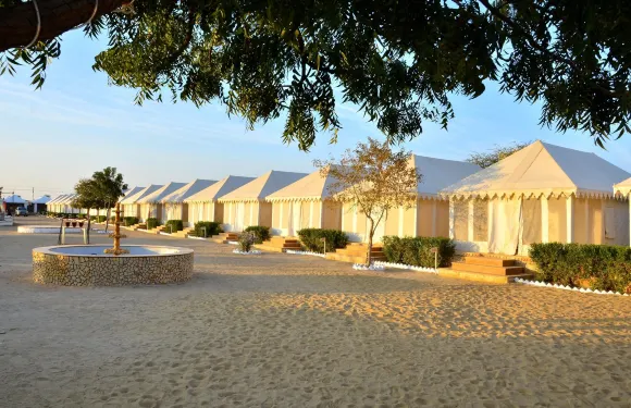 綠洲露營山姆度假村