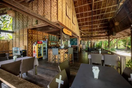 Siargao Inn Beach Resort Отели рядом с достопримечательностью «The Boardwalk at Cloud 9 Resort»