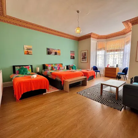 Apart Bernard Rooms Отели рядом с достопримечательностью «Концертный зал Queen's Hall»