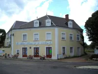 Hôtel Louise de la Vallière Hotel dekat Château du Lude