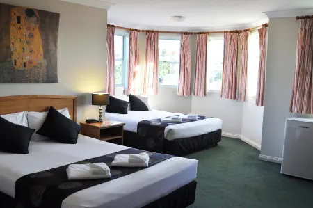 Meadowbrook Hotel Brisbane